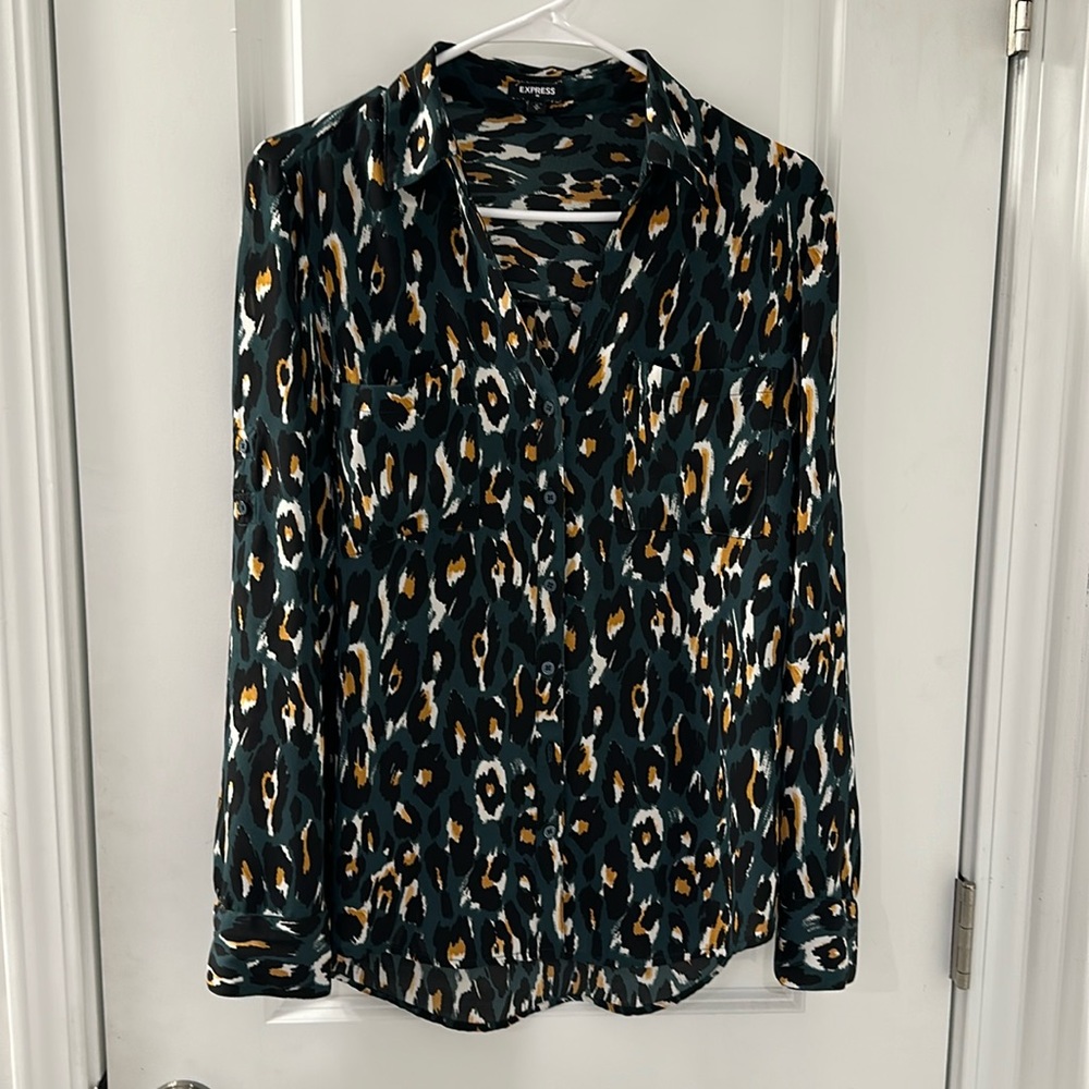express the portofino shirt ❤️🖤